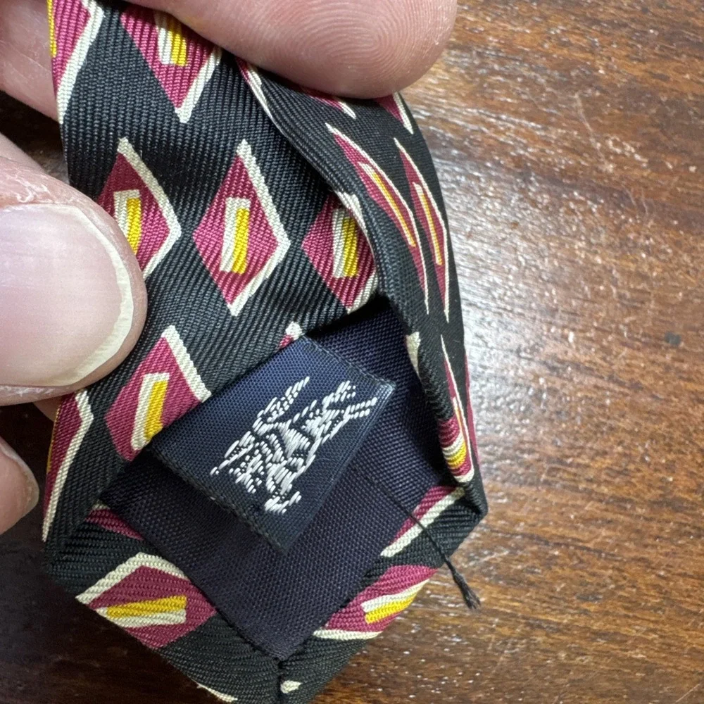 VTG Burberrys of London Mens Geometric Tie Silk Hand Sewn in USA Formal Business